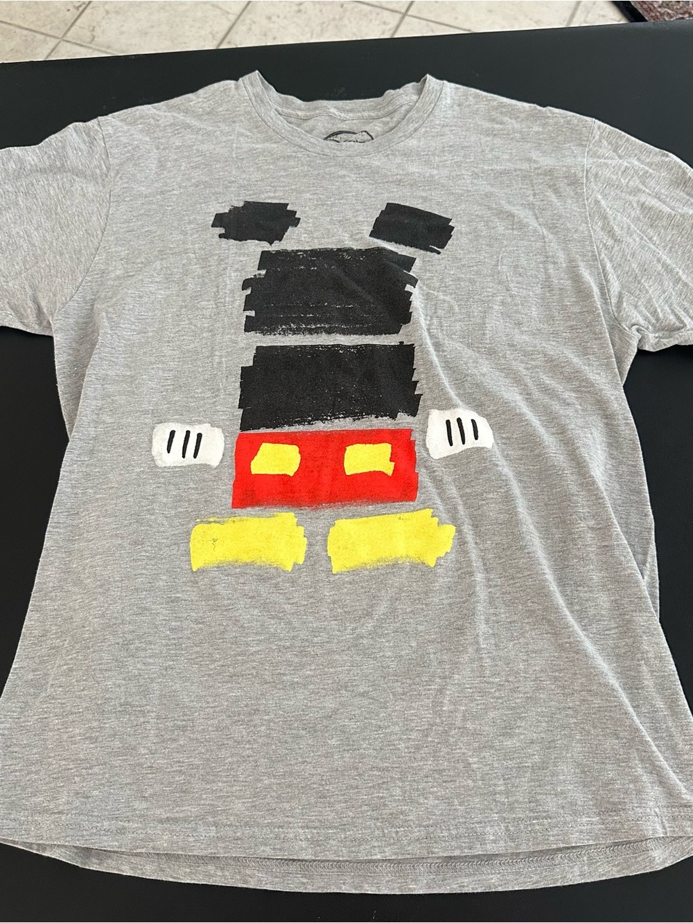 Disney Mickey Mouse Gray Graphic Tee with Red & Yellow Accents Size Large